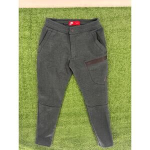 Nike Tech Men's Cargo Fleece Green Sweatpants Size Small (MSRP: $130.00)